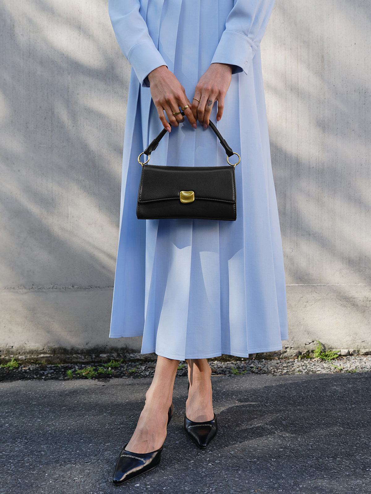 Élise Baguette Shoulder Bag